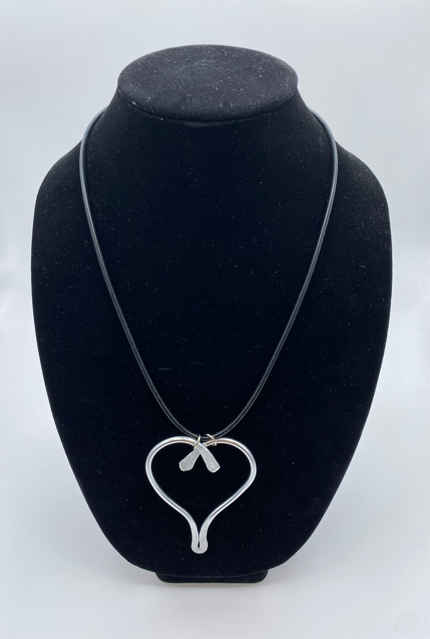 Amor Necklace
