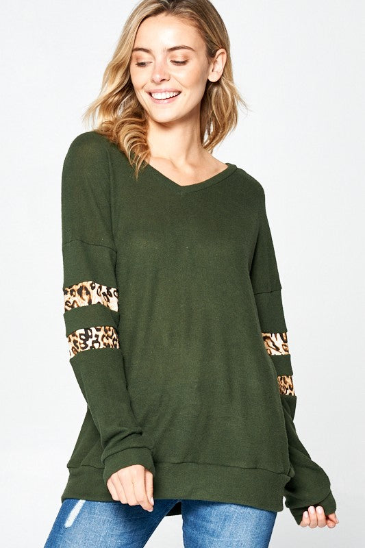 MIXED V NECK TUNIC TOP *Online Exclusive*