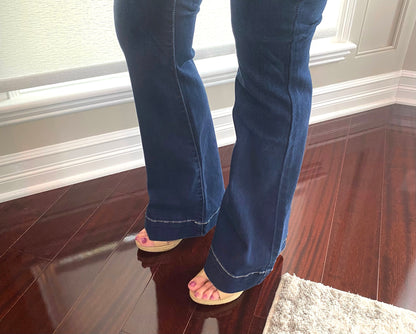 Judy Blue Flare Jeans Hem