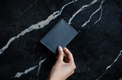 Minimalist Unisex Leather Wallet